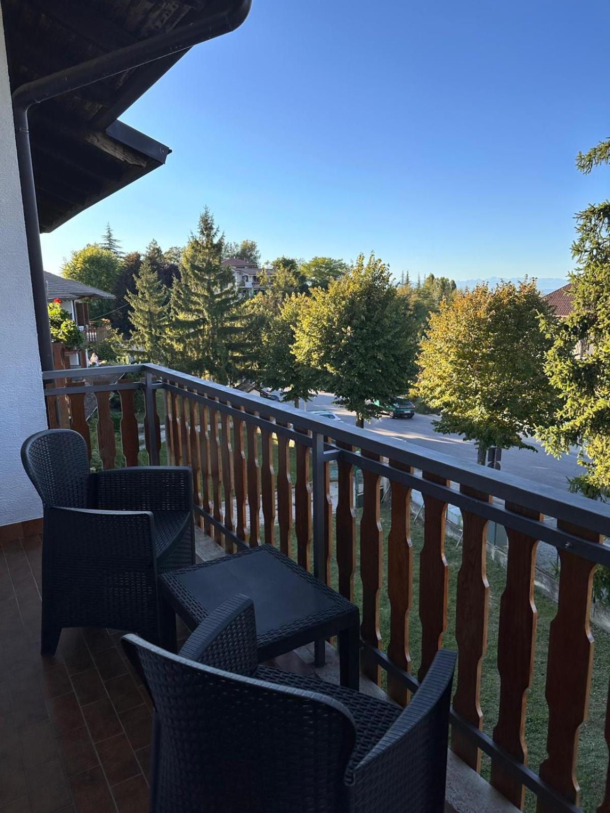 My House Apartment Roddino Екстериор снимка