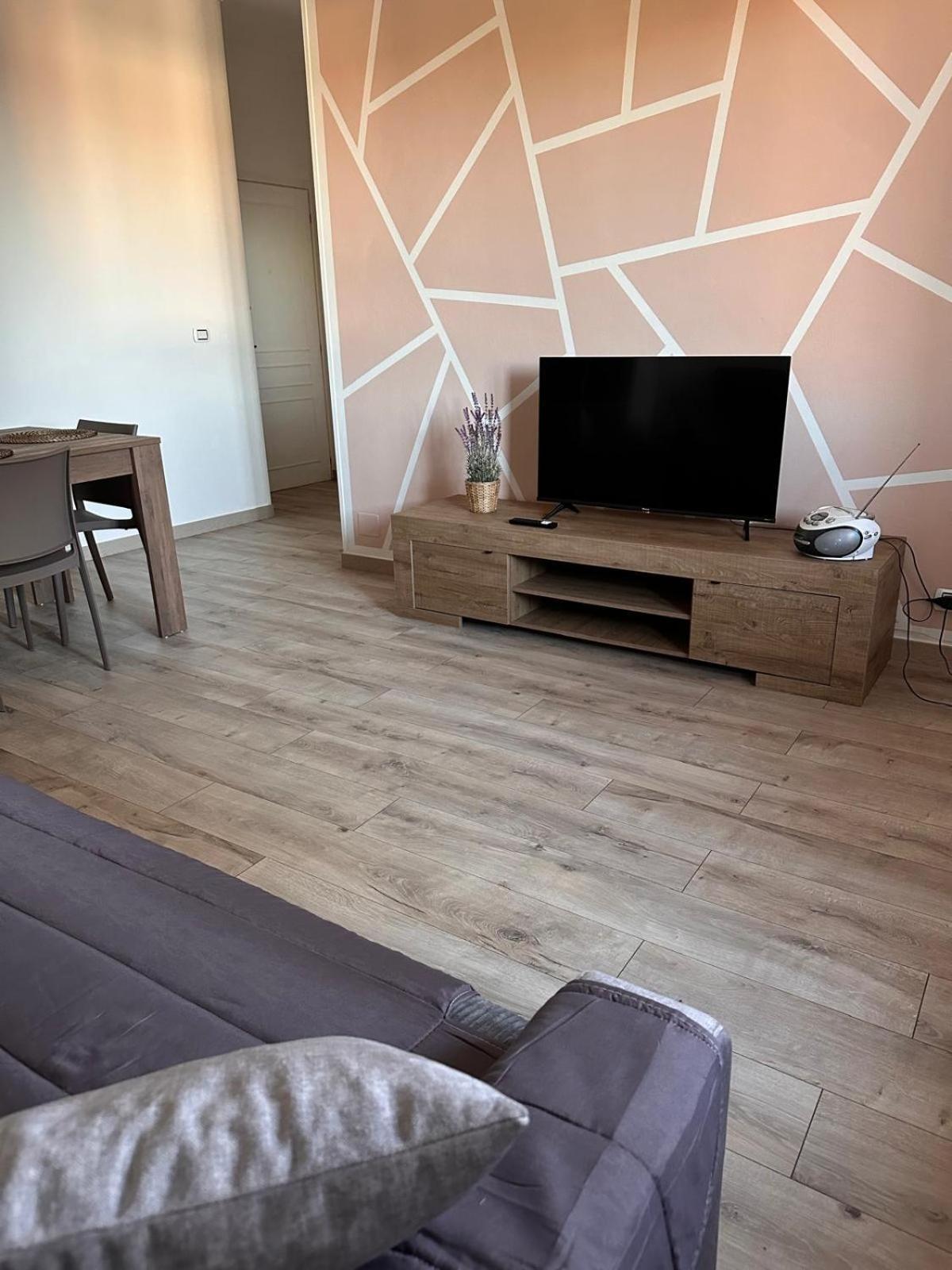 My House Apartment Roddino Екстериор снимка